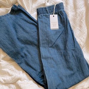 Risen wide leg pants